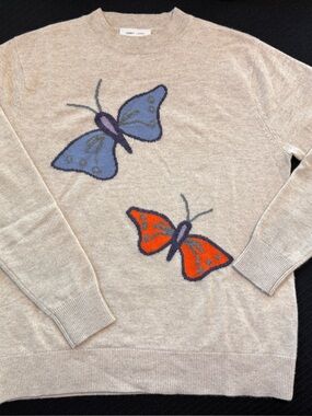 Leret Leret Cashmere Knit Sweater in Beige with Orange & Blue Butterflies